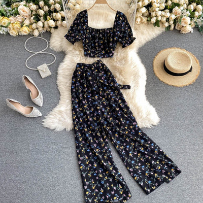 Casual γυναικεία μπλούζα και φαρδιά παντελόνια με λουλούδια μοτίβα