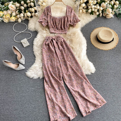 Casual γυναικεία μπλούζα και φαρδιά παντελόνια με λουλούδια μοτίβα