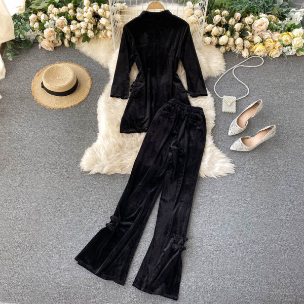 Moodne musta värvi sametist naiste komplekt