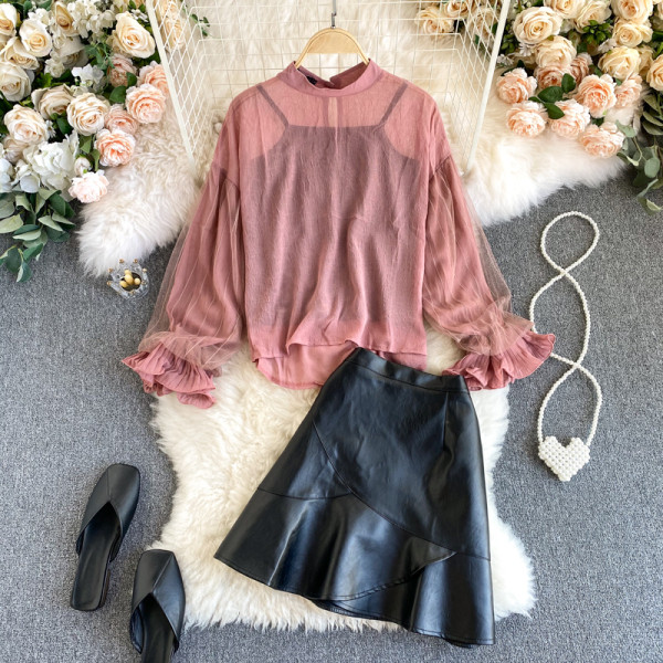 Női bőr szoknya és ing szett