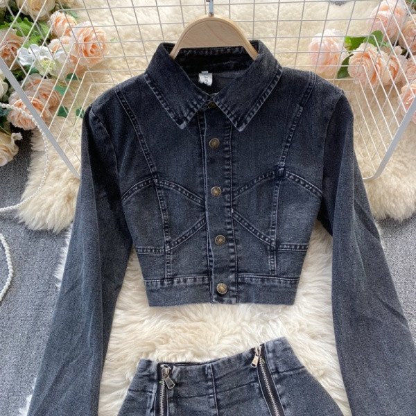 Divatos női farmer szett kabátból és rövidnadrágból, fekete színben