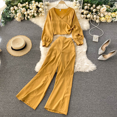 Moodne naiste särgi ja pükste komplekt