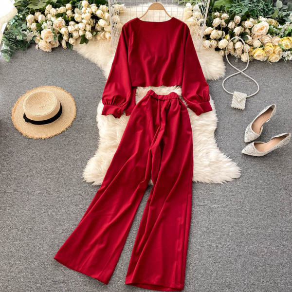 Moodne naiste särgi ja pükste komplekt