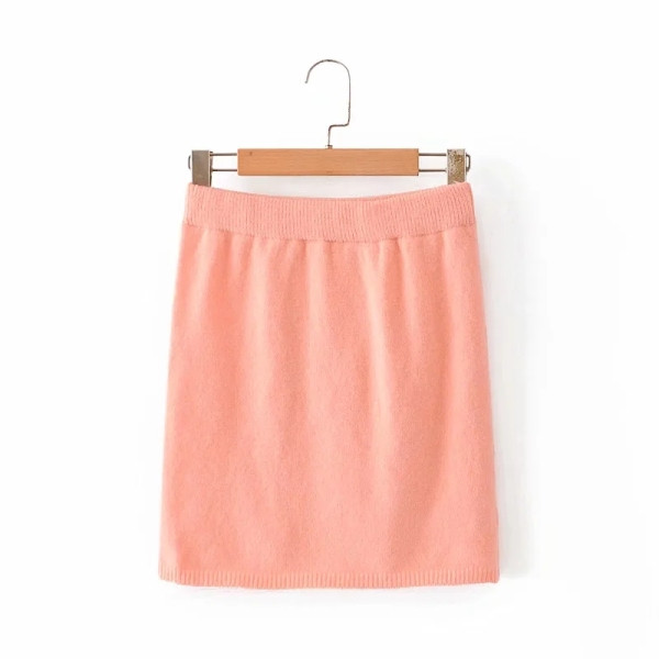 Ženski komplet od tankog pletiva - majica bez rukava i suknja