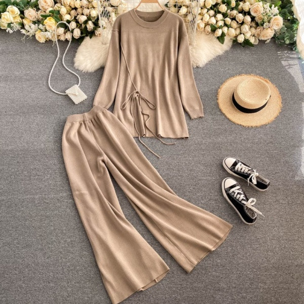 Casual ženski komplet bluza i široke hlače