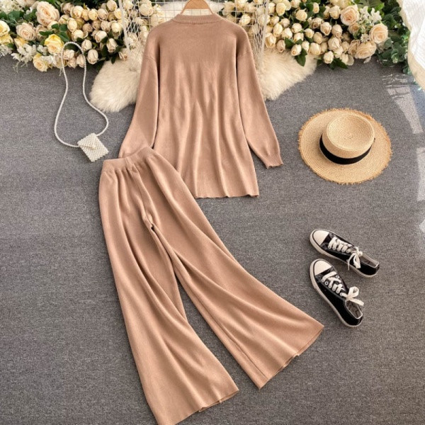 Casual ženski komplet bluza i široke hlače