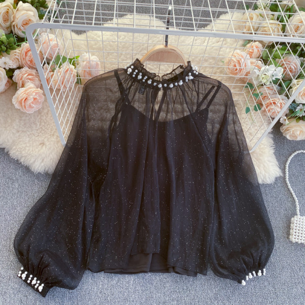 Stiilne naiste nahast seeliku ja särgi komplekt läikiva efektiga