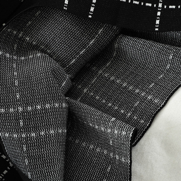 Moderni ženski komplet s dvodijelnim gumbima