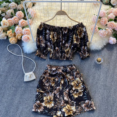Νέο μοντέλο καλοκαιρινό  γυναικείο σετ με λουλουδάτο μοτίβο