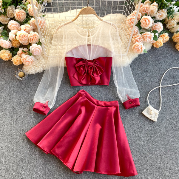 Stílusos női blúz és szoknya szett