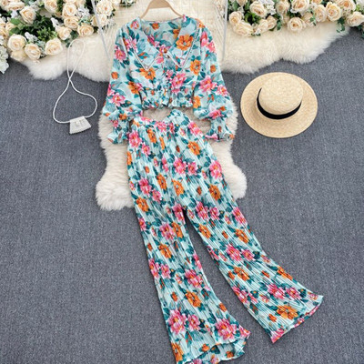 Γυναικείο σετ με λουλουδάτο μοτίβο και ελαστική μέση