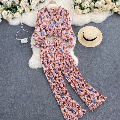 Γυναικείο σετ με λουλουδάτο μοτίβο και ελαστική μέση