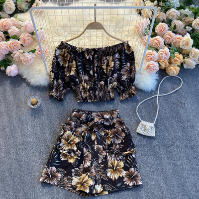 Γυναικείο σετ από δύο μέρη με floral εκτύπωση