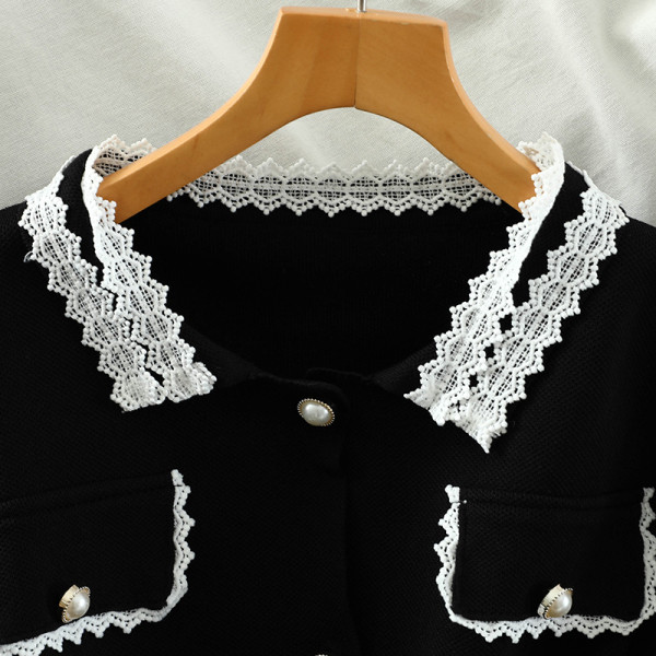 Kaasaegne naiste komplekt nööpidega