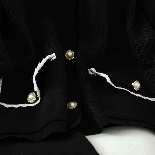 Kaasaegne naiste komplekt nööpidega