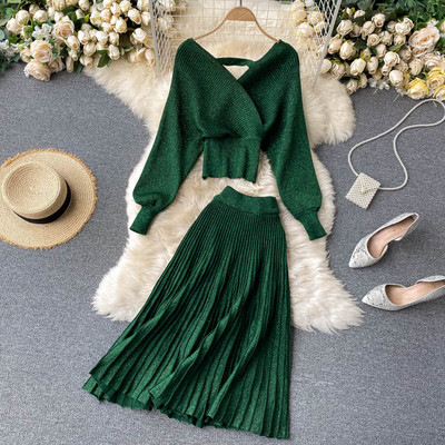 Γυναικείο μοντέρνο καθημερινό σετ με γυαλιστερά σωματίδια - πουλόβερ και φούστα