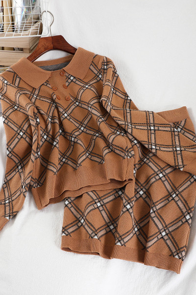 Pruuni värvi igapäevane naiste komplekt