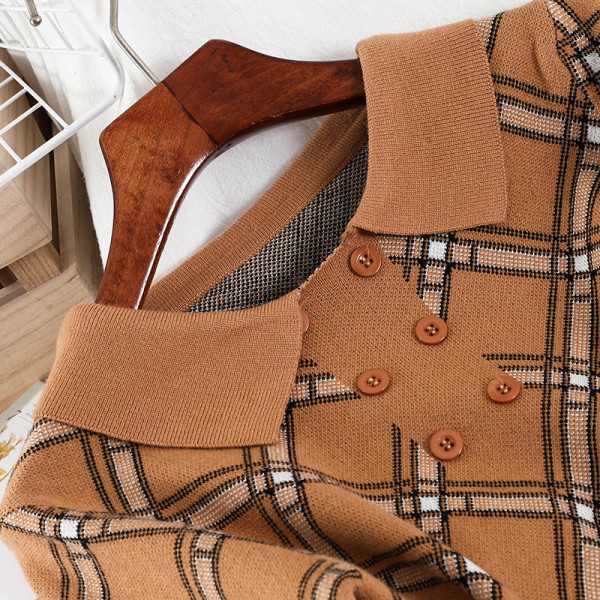 Pruuni värvi igapäevane naiste komplekt