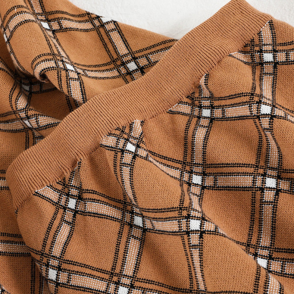 Pruuni värvi igapäevane naiste komplekt