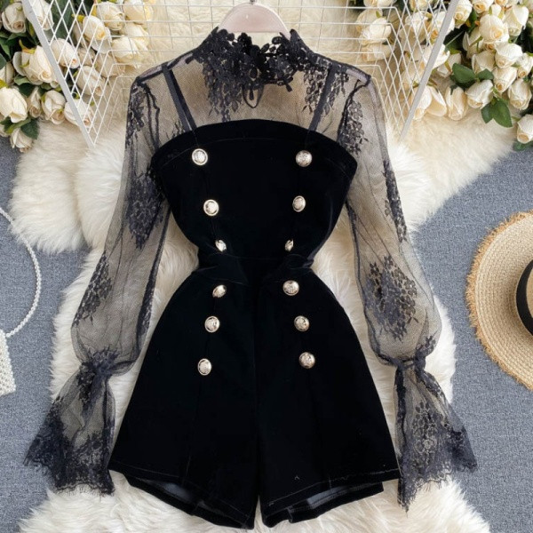 Нов модел дамски сет от две части гащеризон с копчета + тюлена блуза