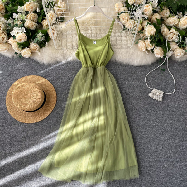 Σετ μοντέρνο γυναικείο - πουλόβερ και φόρεμα από τούλι