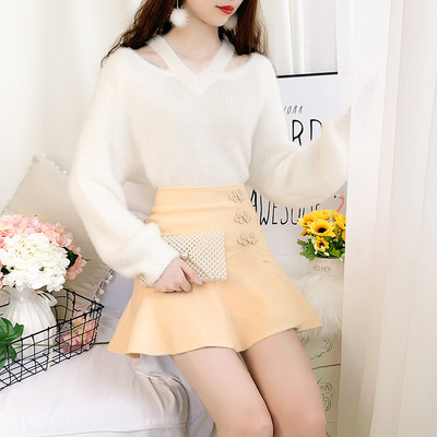 Κομψό γυναικείο σετ από δύο μέρη - πουλόβερ και φούστα με ψηλή μέση