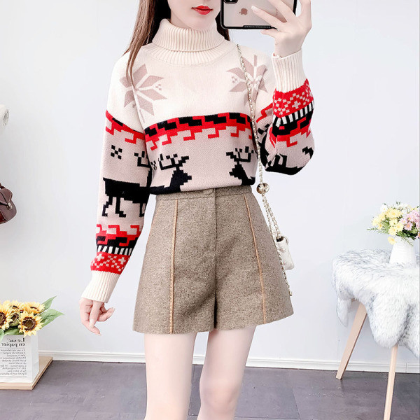 Kõrge kraega sviitri ja lühikeste pükstega komplekt