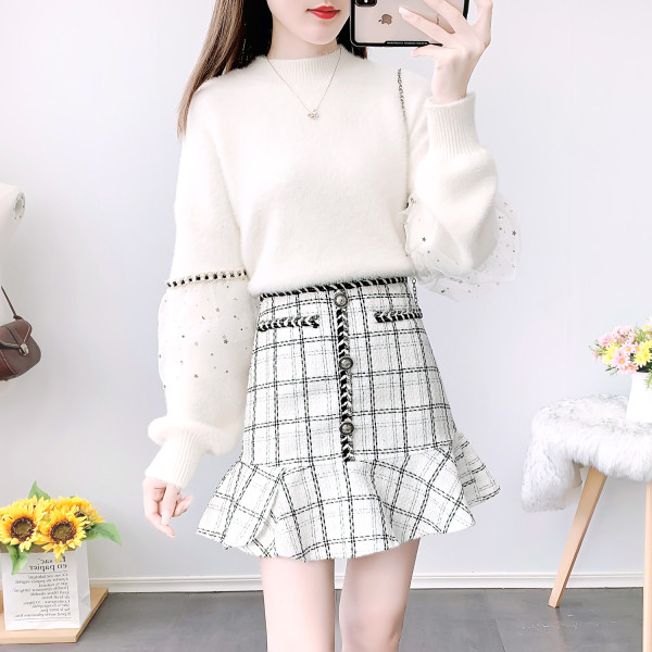 Moodne kampsuni ja tviidseeliku komplekt