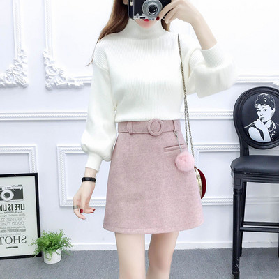 Naiste pusa ja seeliku komplekt koos vöö ja udusulgedega