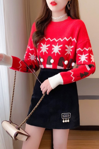 Naiste vabaaja komplekt kaheosalisest kampsunist ja seelikust