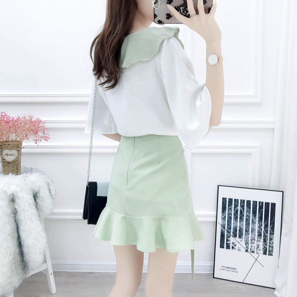 Комплект от дамска риза с 3/4 ръкав и пола 