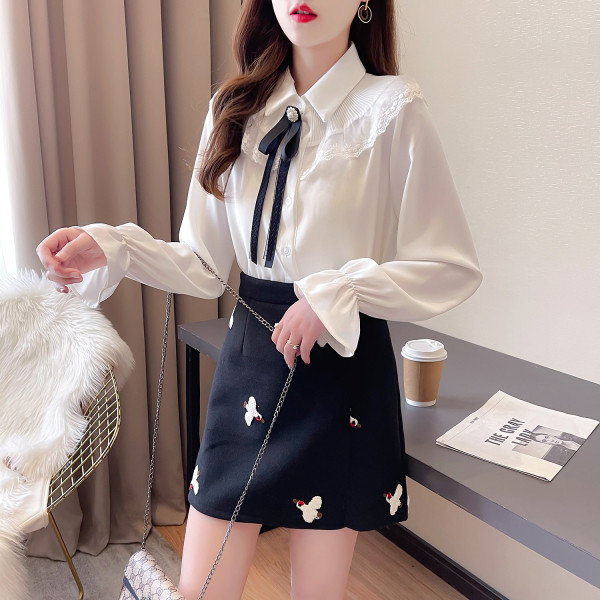 Stiilne pitsiga särgikomplekt ja tikandiga seelik