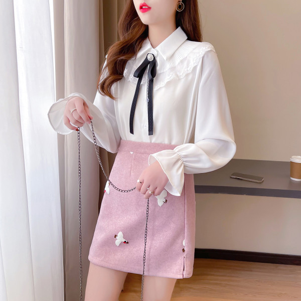 Stiilne pitsiga särgikomplekt ja tikandiga seelik