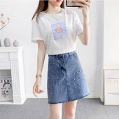 Σετ μπλουζάκι με κοντά μανίκια και τζιν φούστα