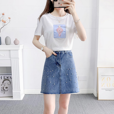 Σετ μπλουζάκι με κοντά μανίκια και τζιν φούστα