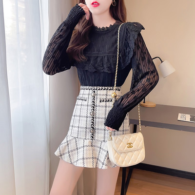 Ženski casual set od čipkaste košulje i karirane suknje