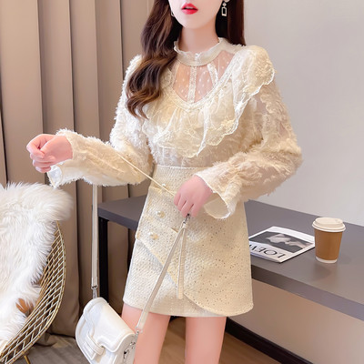 Stiilne naiste komplekt lühikesest seelikust ja särgist