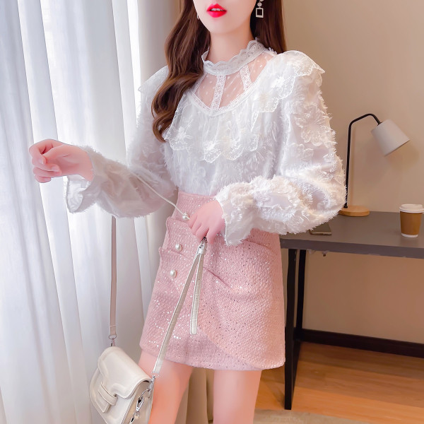 Stiilne naiste komplekt lühikesest seelikust ja särgist