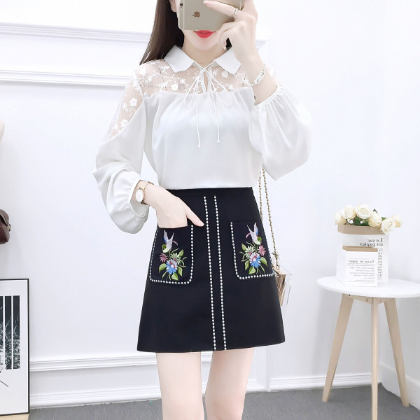 Kevadine pitspluusi ja tikandiga seeliku komplekt