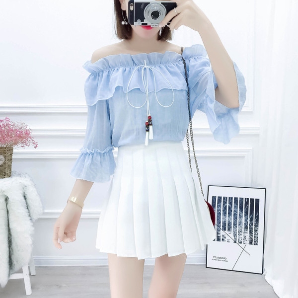 Σετ πουκάμισο με γυμνούς ώμους και πλισέ φούστα