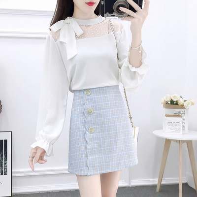 Naiste kaheosaline komplekt, mis sisaldab särki ja kõrge vöökohaga seelikut