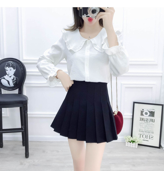 Σετ πλισέ φούστα και πουκάμισο σε λευκό χρώμα