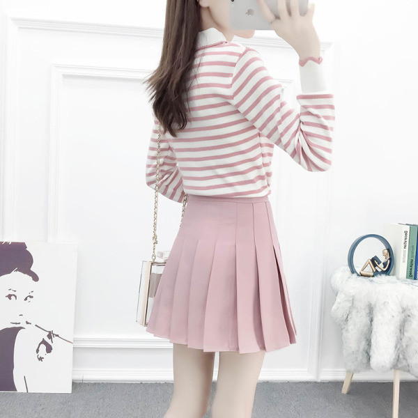 Naiste komplekt kahest osast - kampsun ja seelik