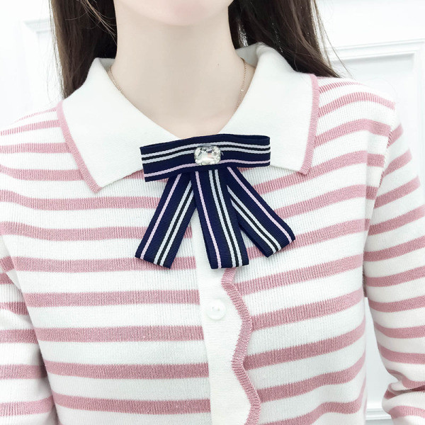 Naiste komplekt kahest osast - kampsun ja seelik