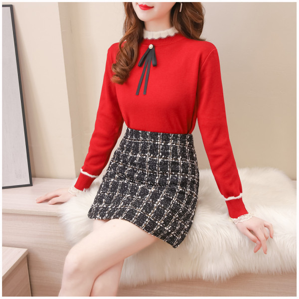 Ležerni set uskog džempera i suknje