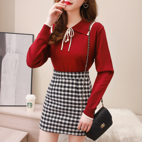 Naiste õhukese lipsu ja ruudulise seeliku komplekt