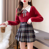 Naiste komplekt õhukesest plisseeritud seelikuga kampsunist