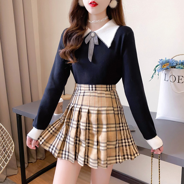 Naiste komplekt õhukesest plisseeritud seelikuga kampsunist