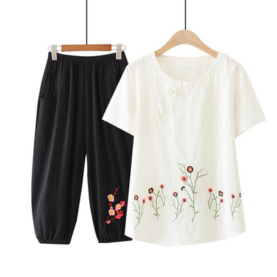 Ежедневен дамски комплект с бродерия