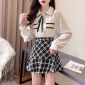 Модерен дамски комплект- от риза и карирана пола